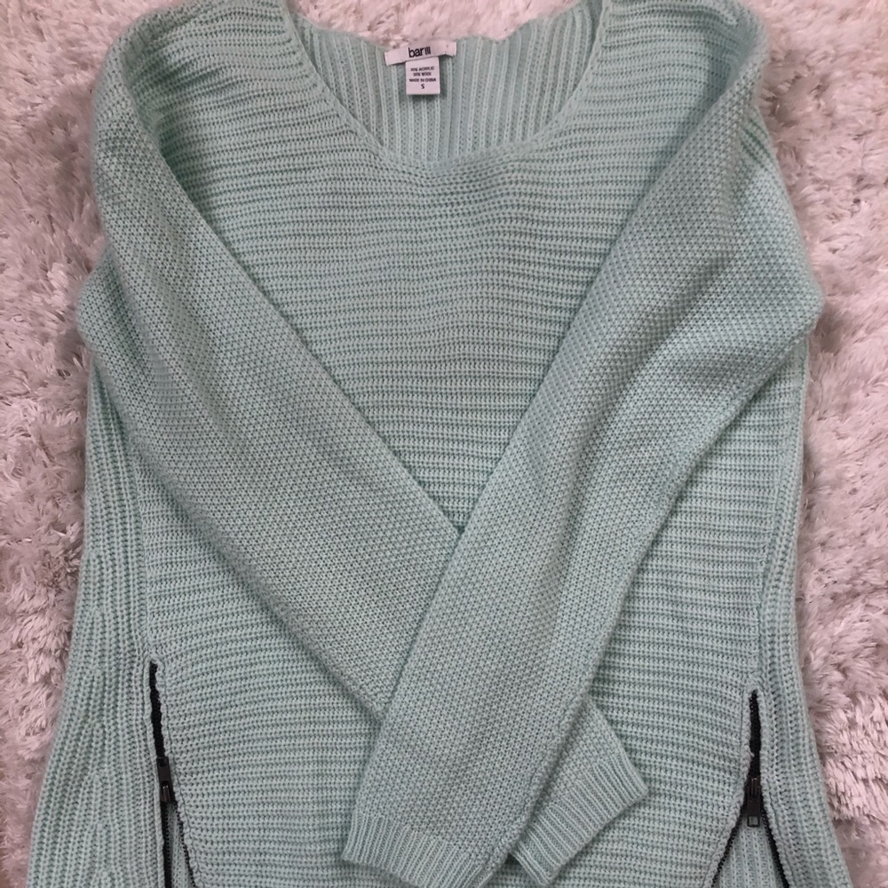 Bar III sweater